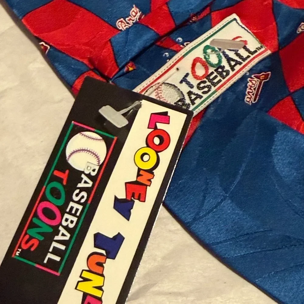 NWT Vintage 1993 Silk Braves Bugs Bunny Cartoon Character MLB Tie